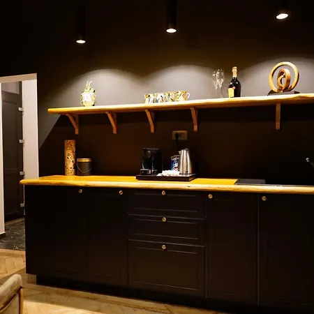 Leon S Place * Brasov