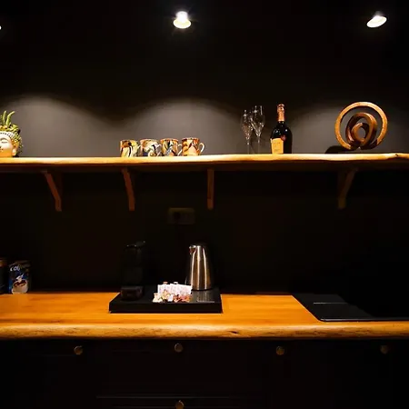 Leon S Place Apartman